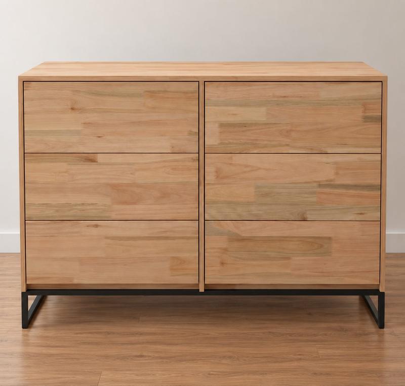 Cómoda en eucalipto · 140 × 90 × 40 cm · Córdoba — mueble a medida de RGM Soluciones